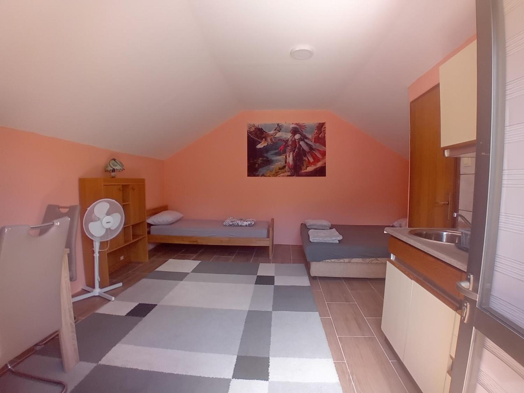 Red Apartman 2 Trebinje Buitenkant foto